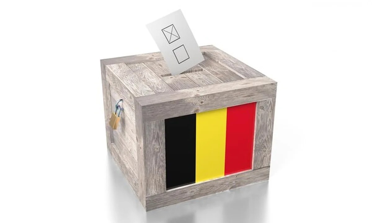 Belgia drewniana urna wyborcza z flagą narodową