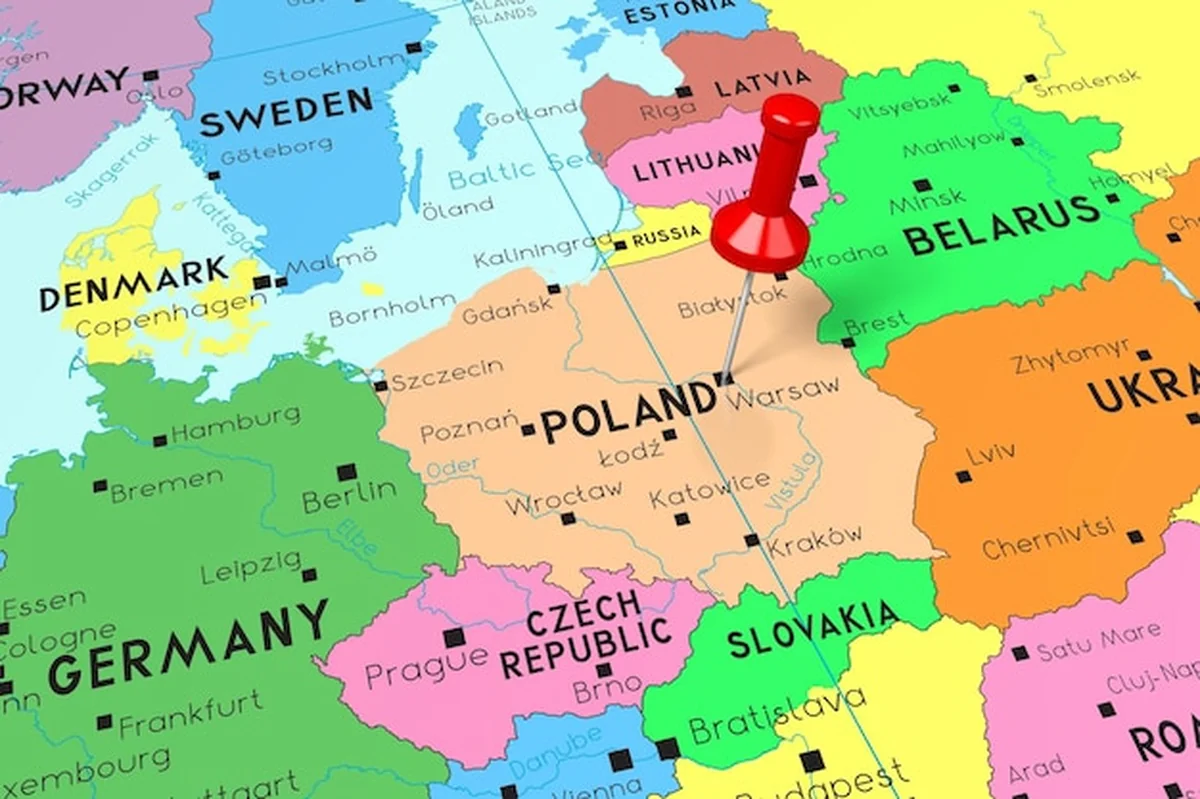 Mapa polityczna z Warszawą jako stolicą Polski